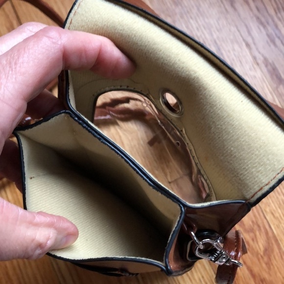 3/$30 Brown vegan crossbody travel wallet/phone case - Picture 6 of 7